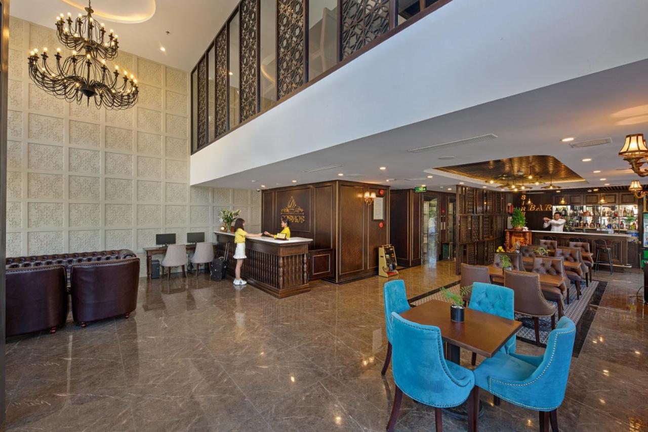 Cosmos Hotel Danang Esterno foto